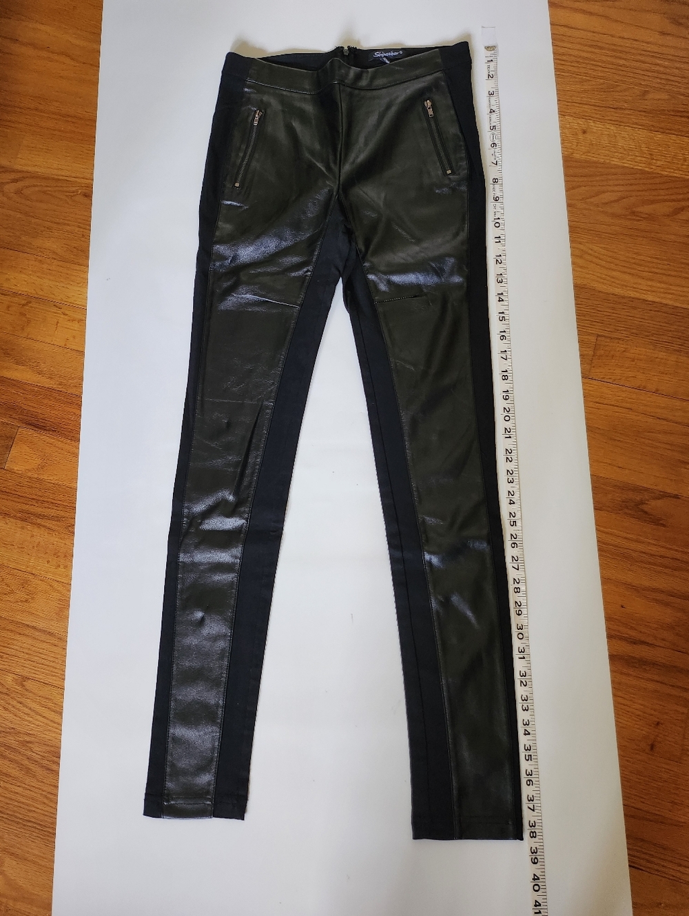 Faux Leather Panel Skinny Pants in Black - Picture 6 of 10